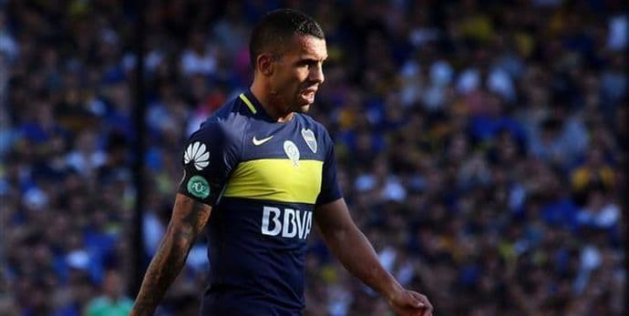 Razbojnici Tevezu opljačkali kuću dok se ženio Razbojnici Tevezu opljačkali kuću dok se ženio