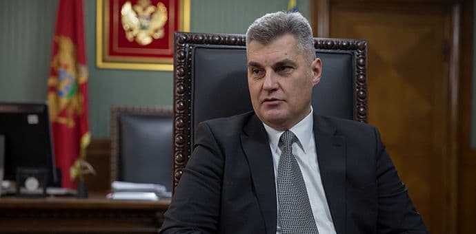 Brajović prima više od Pajovića Brajović prima više od Pajovića