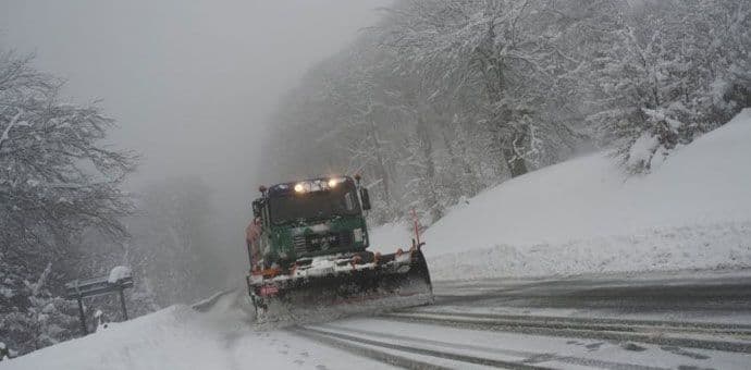 Stiže ledeni talas, ne vozite noću Stiže ledeni talas, ne vozite noću
