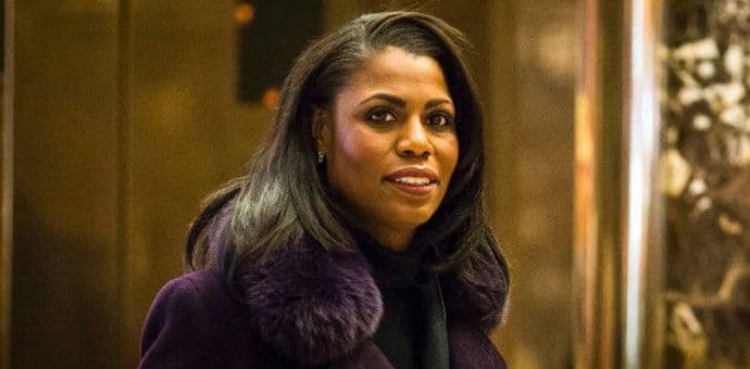 U Trampovom kabinetu rijaliti zvijezda i njegov tjelohranitelj U Trampovom kabinetu rijaliti zvijezda i njegov tjelohranitelj