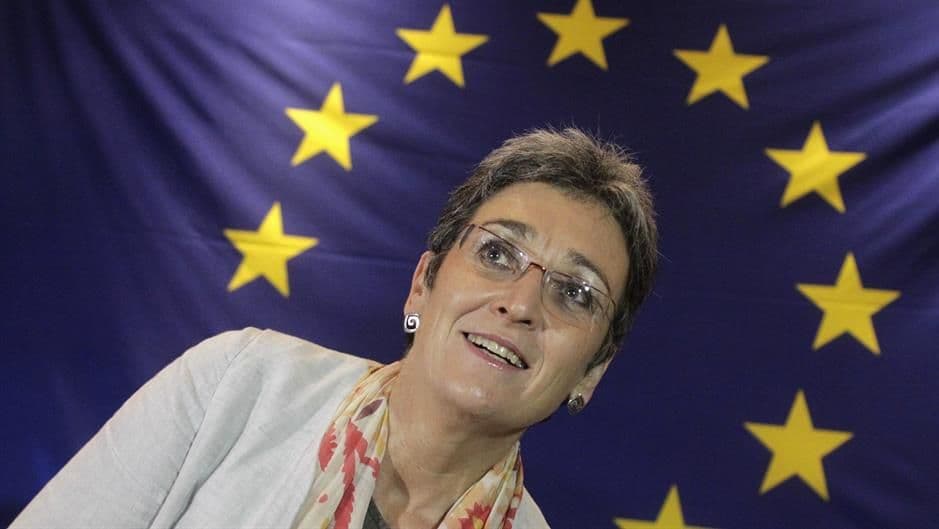 Lunaček: EU da izvrši pritisak na Srbiju zbog Haradinaja Lunaček: EU da izvrši pritisak na Srbiju zbog Haradinaja