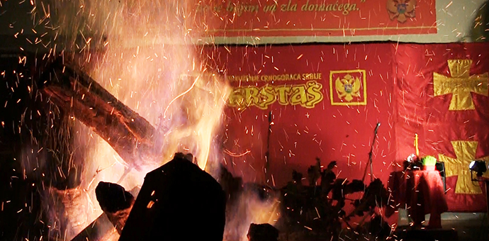 Crnogorska dijaspora nalagala badnjake u Lovćencu (Foto) Crnogorska dijaspora nalagala badnjake u Lovćencu (Foto)