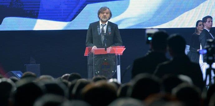 Kusturica želi atomsku bombu da njome plaši protivnike RS Kusturica želi atomsku bombu da njome plaši protivnike RS