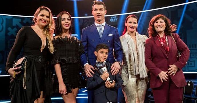 FIFA: Pogledajte za koga su glasali Tumbaković i Jovetić FIFA: Pogledajte za koga su glasali Tumbaković i Jovetić