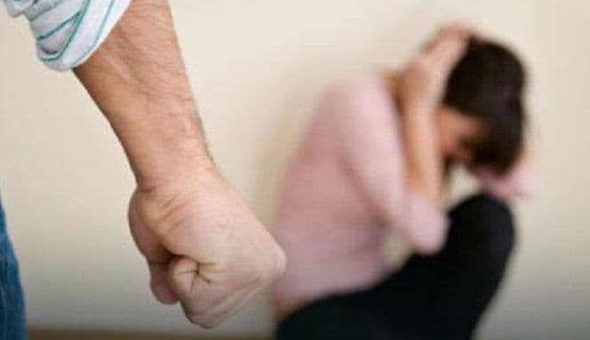 Novi zakon u Rusiji: Roditelji mogu da "premlate" svoje dijete, ali samo jednom godišnje Novi zakon u Rusiji: Roditelji mogu da "premlate" svoje dijete, ali samo jednom godišnje