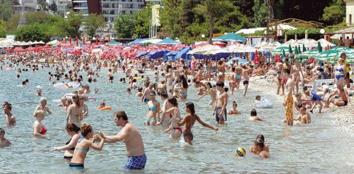 MONSTAT: Skoro 20% više turista u junu MONSTAT: Skoro 20% više turista u junu