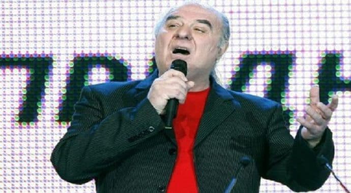 Posljednji intervju Mikija Jevremovića: O životu, ljubavi i razočaranjima Posljednji intervju Mikija Jevremovića: O životu, ljubavi i razočaranjima