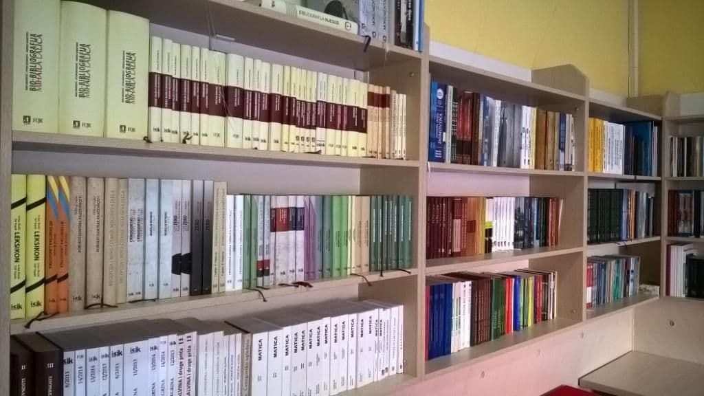 Crnogorska biblioteka i čitaonica u Lovćencu Crnogorska biblioteka i čitaonica u Lovćencu