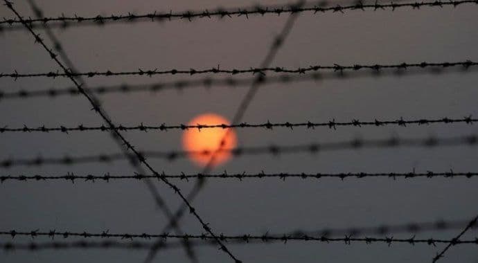 Alarmantno: Litvanija gradi ogradu na granici sa Rusijom Alarmantno: Litvanija gradi ogradu na granici sa Rusijom