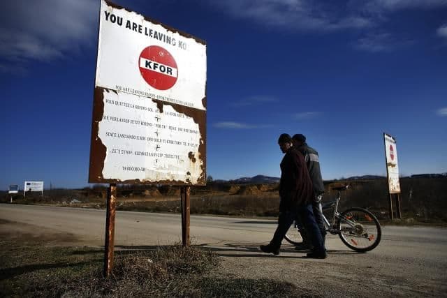 Delo: Vojna retorika Kosova i Srbije – pozorišna predstava Delo: Vojna retorika Kosova i Srbije – pozorišna predstava