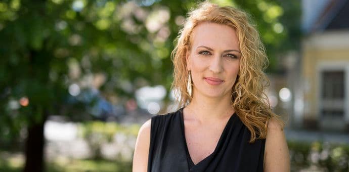 Nina PEROVIĆ: Umjetničko bavljenje folklorom oslobođeno je nacionalnih obilježja Nina PEROVIĆ: Umjetničko bavljenje folklorom oslobođeno je nacionalnih obilježja