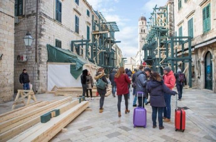 Honorari za snimanje "Robina Huda" u Dubrovniku: Statistima 50 eura na dan Honorari za snimanje "Robina Huda" u Dubrovniku: Statistima 50 eura na dan