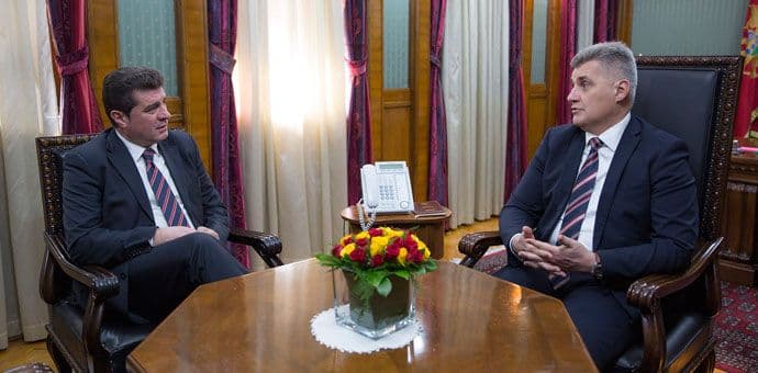 Brajović - Filo: Crna Gora i Albanija susjedi za primjer Brajović - Filo: Crna Gora i Albanija susjedi za primjer