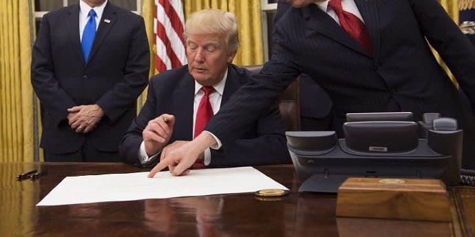 Neshvatljiva Trampova odluka: Ućutkao Agenciju za zaštitu okoline Neshvatljiva Trampova odluka: Ućutkao Agenciju za zaštitu okoline