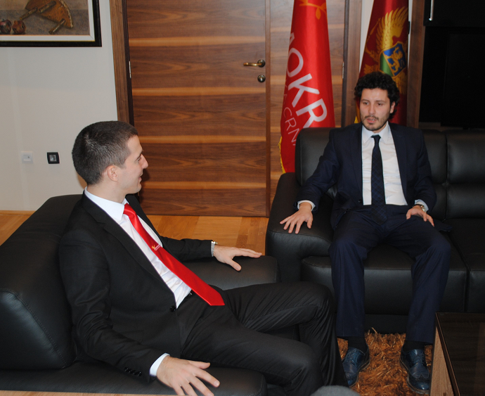 Bečić-Abazović: Bez kadrovske obnove, nema ni promjene u zemlji Bečić-Abazović: Bez kadrovske obnove, nema ni promjene u zemlji