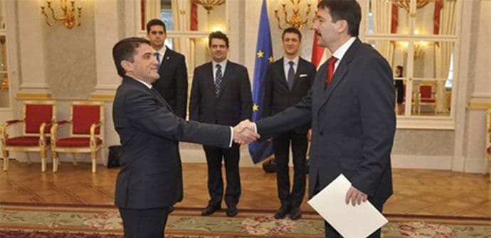 Vlada opozvala ambasadora Mirsada Bibovića Vlada opozvala ambasadora Mirsada Bibovića