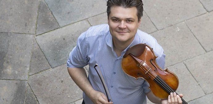 Roman Simović sa Gergijevim i simfoničarima Marinskog teatra u Centru "Sava" Roman Simović sa Gergijevim i simfoničarima Marinskog teatra u Centru "Sava"