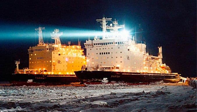 RUSKI DESANT NA SJEVERNI POL: Putin pokreće najveću vojnu operaciju RUSKI DESANT NA SJEVERNI POL: Putin pokreće najveću vojnu operaciju