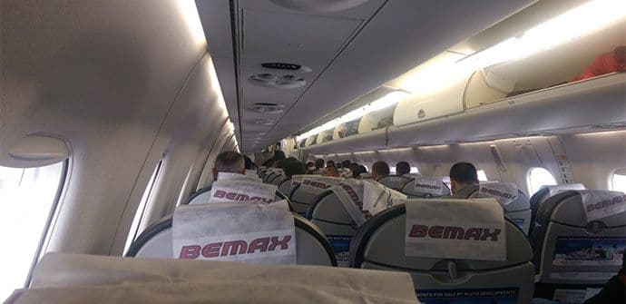 Avion sa rukometašicama Budućnosti poletio sa dva i po sata zakašnjenja Avion sa rukometašicama Budućnosti poletio sa dva i po sata zakašnjenja