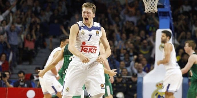 Euroliga: Slovenački košarkaš najmlađi dobitnik nagrade "Zvijezda u usponu" Euroliga: Slovenački košarkaš najmlađi dobitnik nagrade "Zvijezda u usponu"