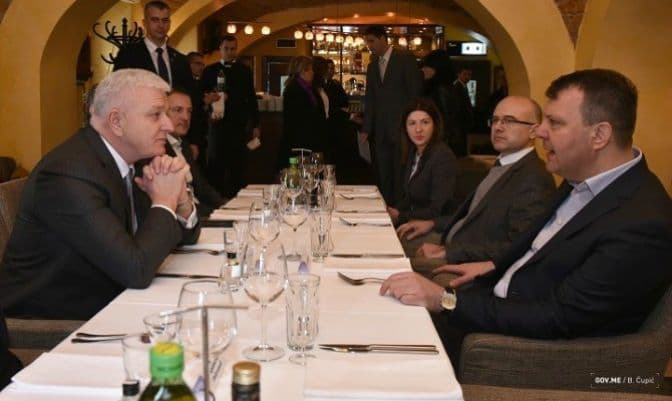 Marković zadovoljan položajem crnogorske manjine u Srbiji Marković zadovoljan položajem crnogorske manjine u Srbiji