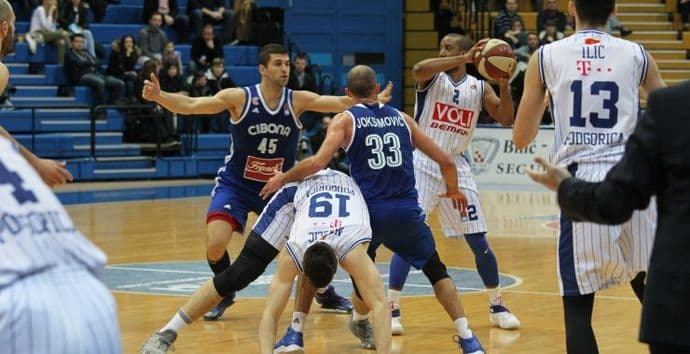 ABA: Važan trijumf Budućnosti, ''plavi'' slavili u Zagrebu! ABA: Važan trijumf Budućnosti, ''plavi'' slavili u Zagrebu!