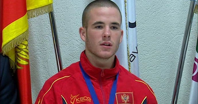 Donijeću i zlato svojoj zemlji Donijeću i zlato svojoj zemlji