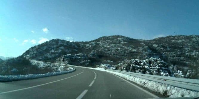 Put preko Dobrskog sela neuslovan za saobraćaj Put preko Dobrskog sela neuslovan za saobraćaj