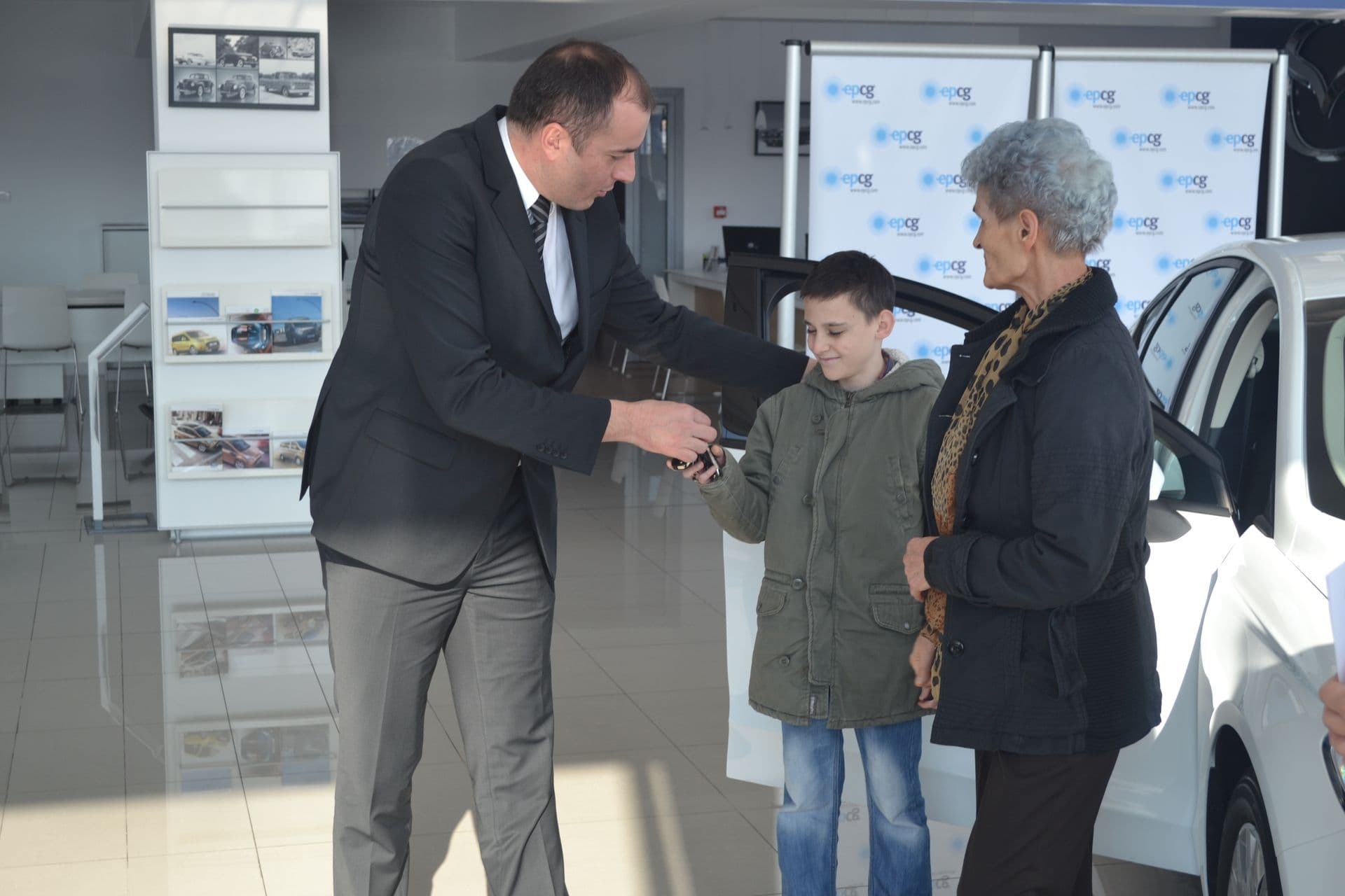 Ford Mondeo dodijeljen Milici Vukićević iz Podgorice Ford Mondeo dodijeljen Milici Vukićević iz Podgorice