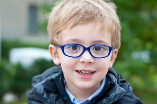 U Dječjoj bolnici oftalmolog jednom sedmično U Dječjoj bolnici oftalmolog jednom sedmično