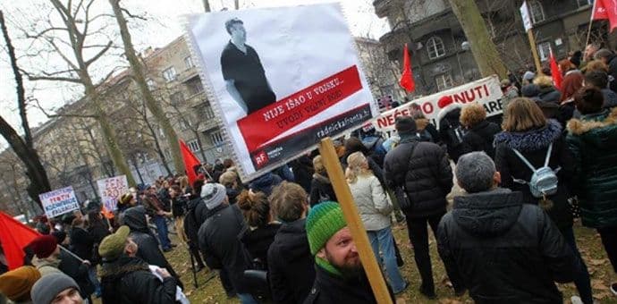 U Zagrebu paralelni protesti za i protiv vojnog roka U Zagrebu paralelni protesti za i protiv vojnog roka
