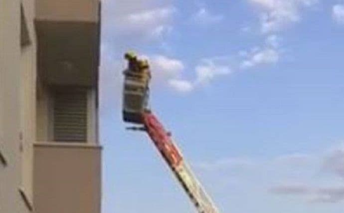 PODGORICA: Jedno spašavanje, mnogo prepričavanja PODGORICA: Jedno spašavanje, mnogo prepričavanja