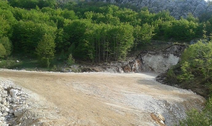 Počelo bušenje tunela u Njegušima: Put do mora biće kraći 3,5 kilometra Počelo bušenje tunela u Njegušima: Put do mora biće kraći 3,5 kilometra