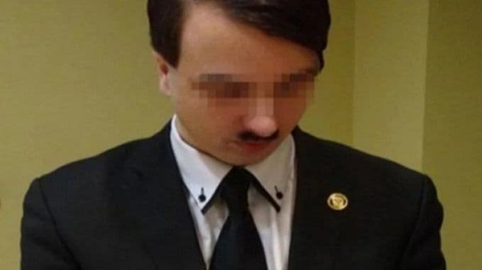 Uhapšen dvojnik Adolfa Hitlera Uhapšen dvojnik Adolfa Hitlera