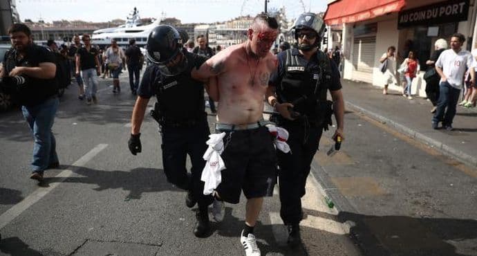 Ruski huligani prijete: Englezi, čekamo vas 2018. Ruski huligani prijete: Englezi, čekamo vas 2018.