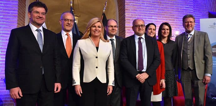 Darmanović u Minhenu, Grabar-Kitarović: CG bila izložena pokušajima svrgavanja vlasti Darmanović u Minhenu, Grabar-Kitarović: CG bila izložena pokušajima svrgavanja vlasti