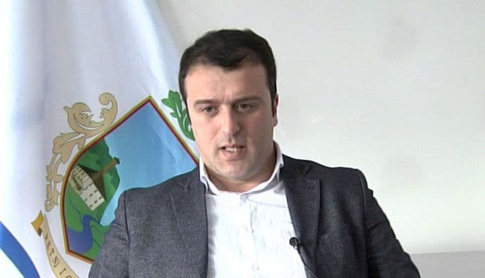 Muhović: Tužiću svakoga ko zatraži sjednicu o smjeni Muhović: Tužiću svakoga ko zatraži sjednicu o smjeni