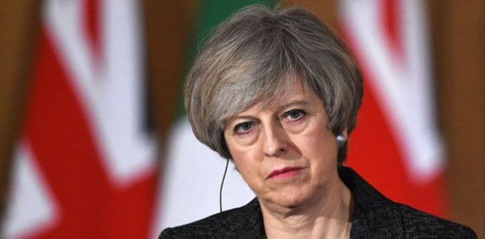 Mej zadržala najvažnije ministre i u novoj vladi Mej zadržala najvažnije ministre i u novoj vladi