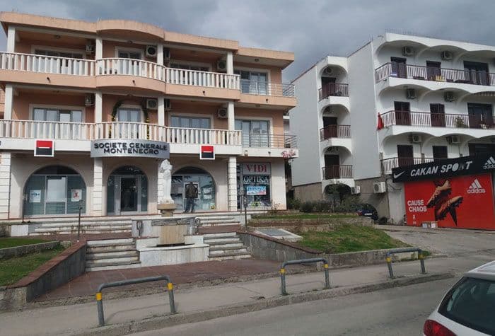 Obijen bankomat u Igalu Obijen bankomat u Igalu