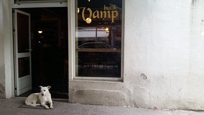 PODGORIČARENJE: Gradske kafane PODGORIČARENJE: Gradske kafane