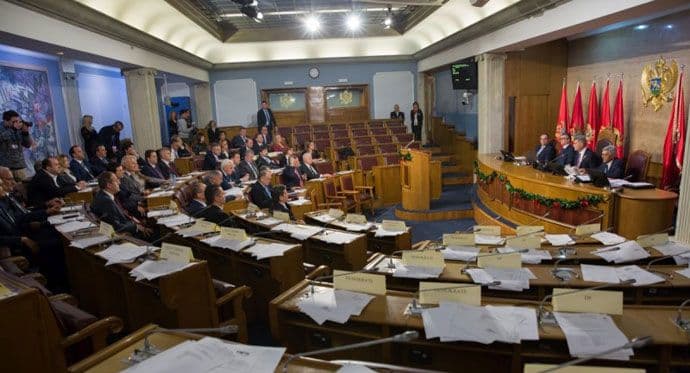 Danas prvi premijerski sat Markovića Danas prvi premijerski sat Markovića