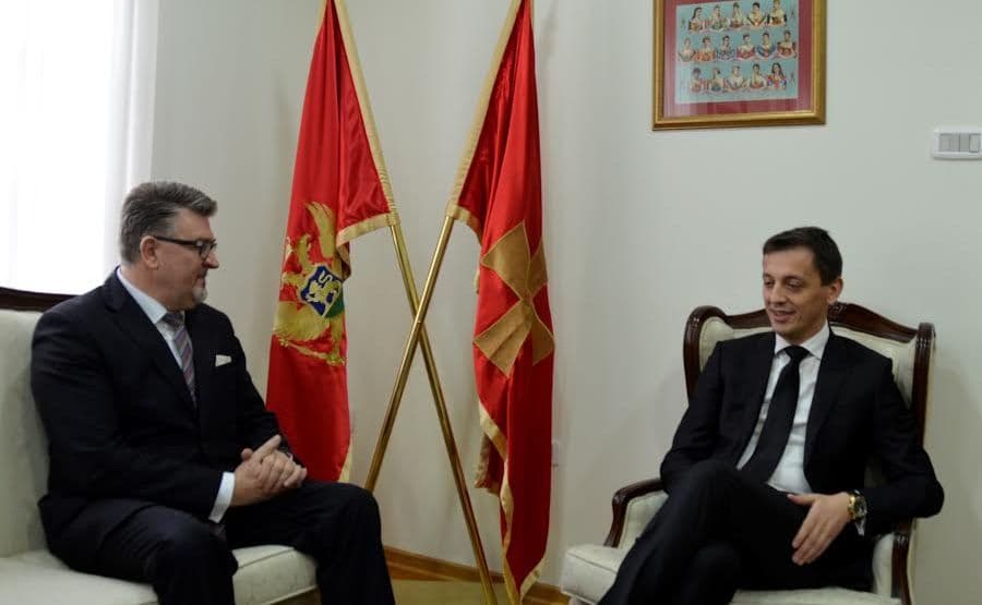 Bošković – Grubišić: Odnosi CG i Hrvatske za primjer zemljama regiona Bošković – Grubišić: Odnosi CG i Hrvatske za primjer zemljama regiona