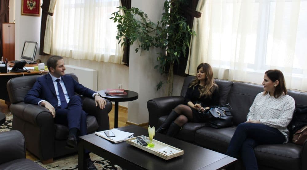 Unaprjeđivati saradnju sa NVO na projektima u obrazovanju Unaprjeđivati saradnju sa NVO na projektima u obrazovanju