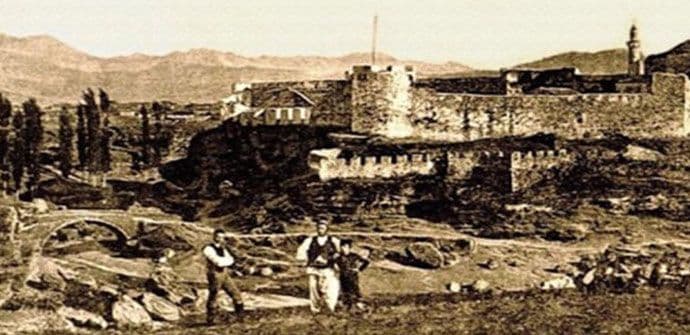 Prije 543 godine počela gradnja tvrđave na ušću Ribnice u Moraču Prije 543 godine počela gradnja tvrđave na ušću Ribnice u Moraču