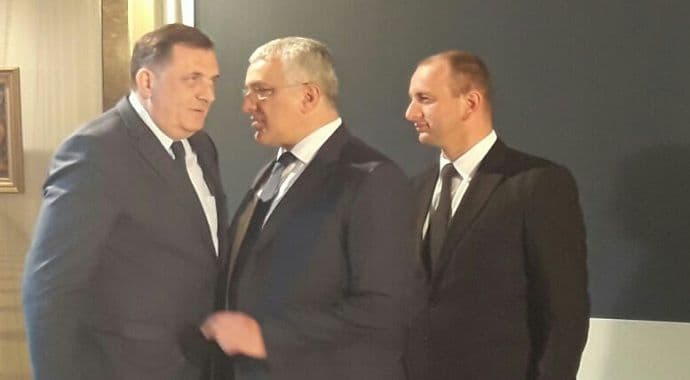 Mandić i Knežević kod Dodika: Neophodno ostvariti jedinstvo srpskog naroda Mandić i Knežević kod Dodika: Neophodno ostvariti jedinstvo srpskog naroda