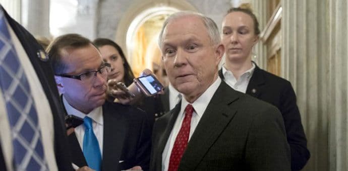 Sešons demantuje da se sastajao sa Rusima tokom kampanje Sešons demantuje da se sastajao sa Rusima tokom kampanje