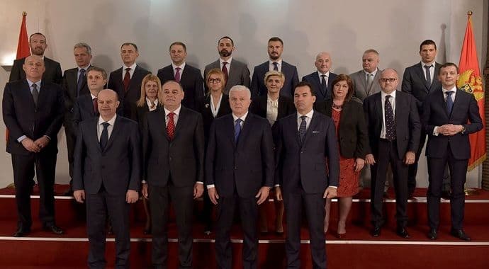 Stezanje kaiša pod sjenkom terorizma Stezanje kaiša pod sjenkom terorizma