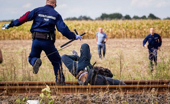 Mađari "tuku, puštaju pse", EU hoće "ozbiljan razgovor" Mađari "tuku, puštaju pse", EU hoće "ozbiljan razgovor"
