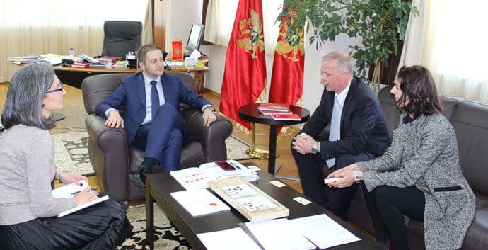 Uloga privrede ključna u sticanju praktičnog znanja Uloga privrede ključna u sticanju praktičnog znanja