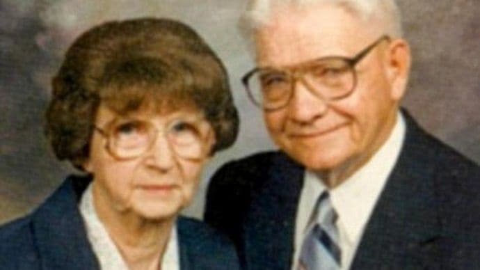 Umrli isti dan: 'Djed je morao otići prvi da baki pridrži vrata' Umrli isti dan: 'Djed je morao otići prvi da baki pridrži vrata'